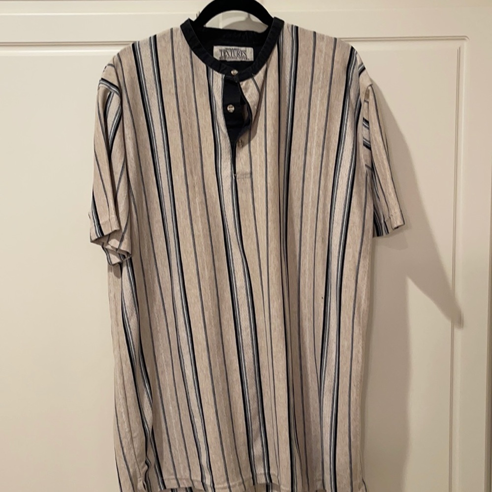 Men short sleeve cotton shirt. Stylish crew cut collarless front. Beige/ black.